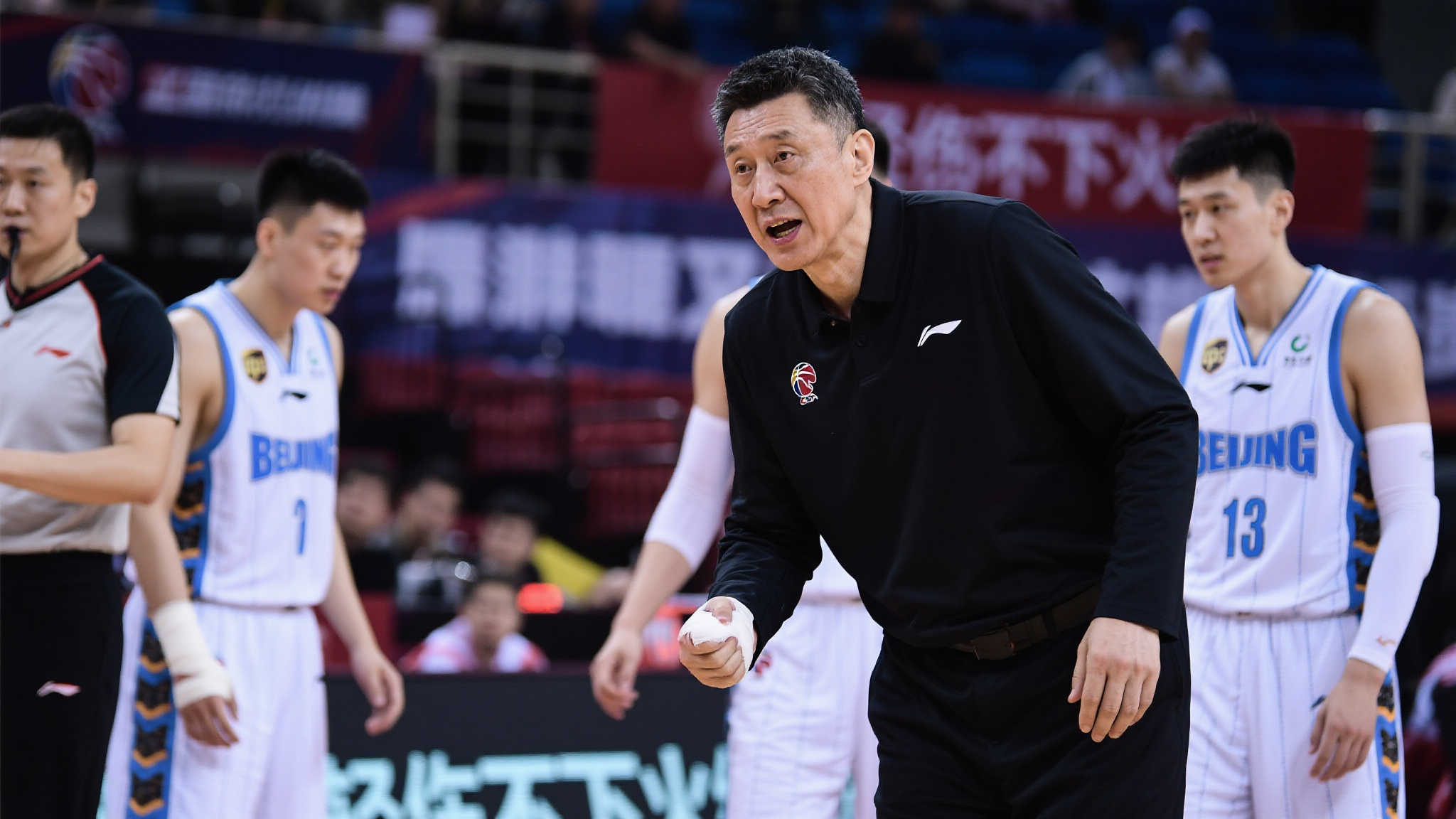 防守反击战